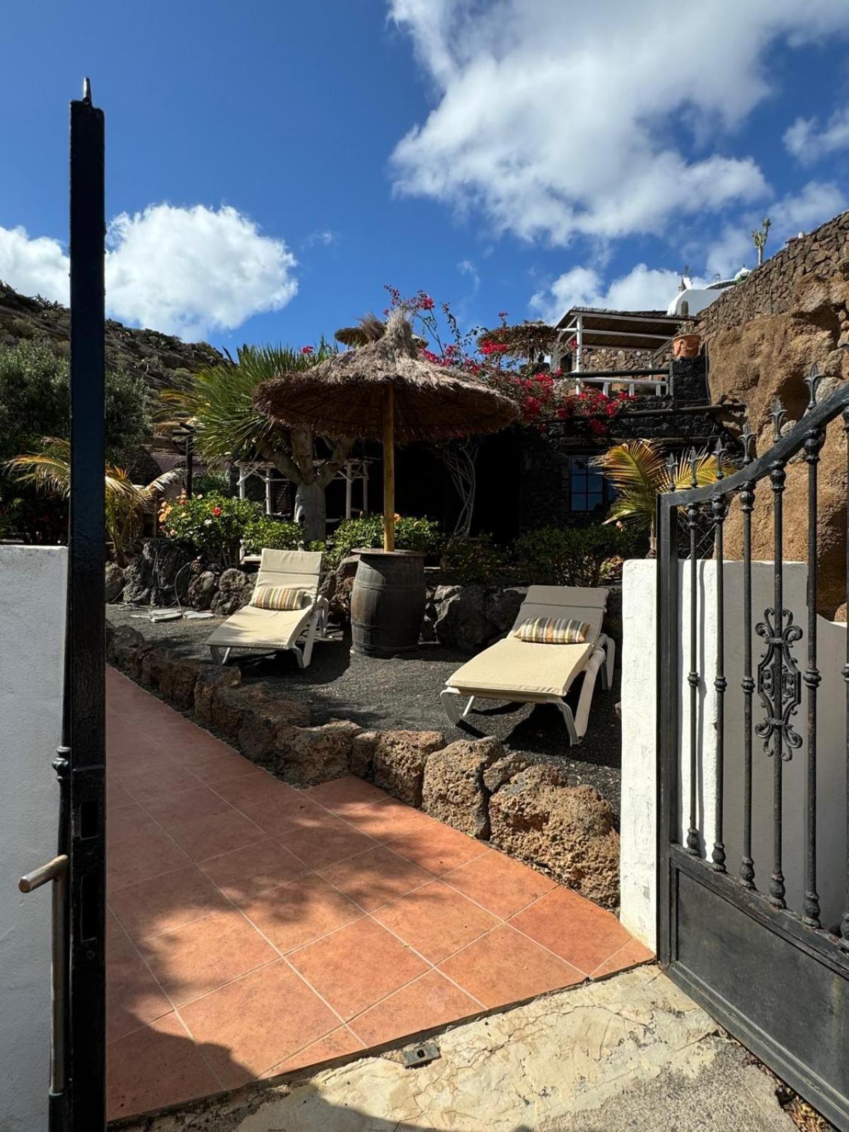 Castillo Lanzarote Villa Bailey - Luxury Villa - Pet Friendly With Heated Pool La Asomada  المظهر الخارجي الصورة
